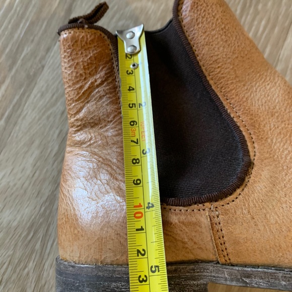 Leibeskind Leather Chelsea Boots - Picture 16 of 16